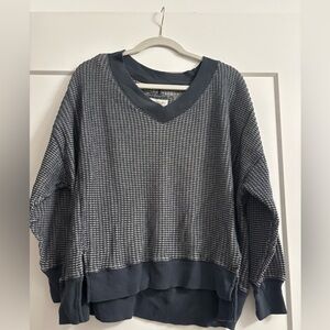 American Eagle Outfitters Gray and Cream Knit Sweater
